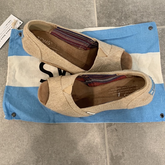 COPY - Tom’s Tan Cork Wedges sold only at Neiman Marcus. Size 5. - Picture 4 of 7